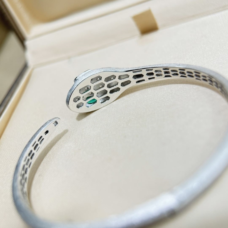 Bv1g*ai bracelets